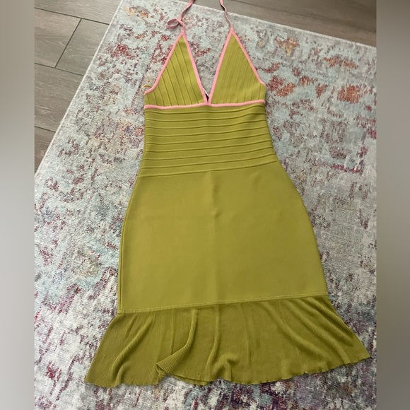 🚫🚫🛑Sold—🛑Herve Leger green ruffle dress NWT - Picture 1 of 5